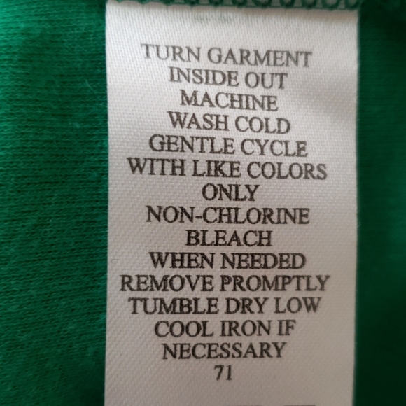 * Host Pick* Christmas Top with Snowmen - Picture 7 of 8